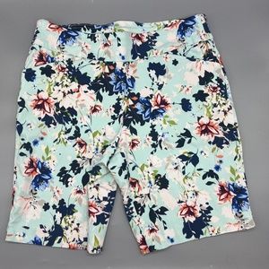 Pioneer Woman above the knee shorts Size Large or 12/14